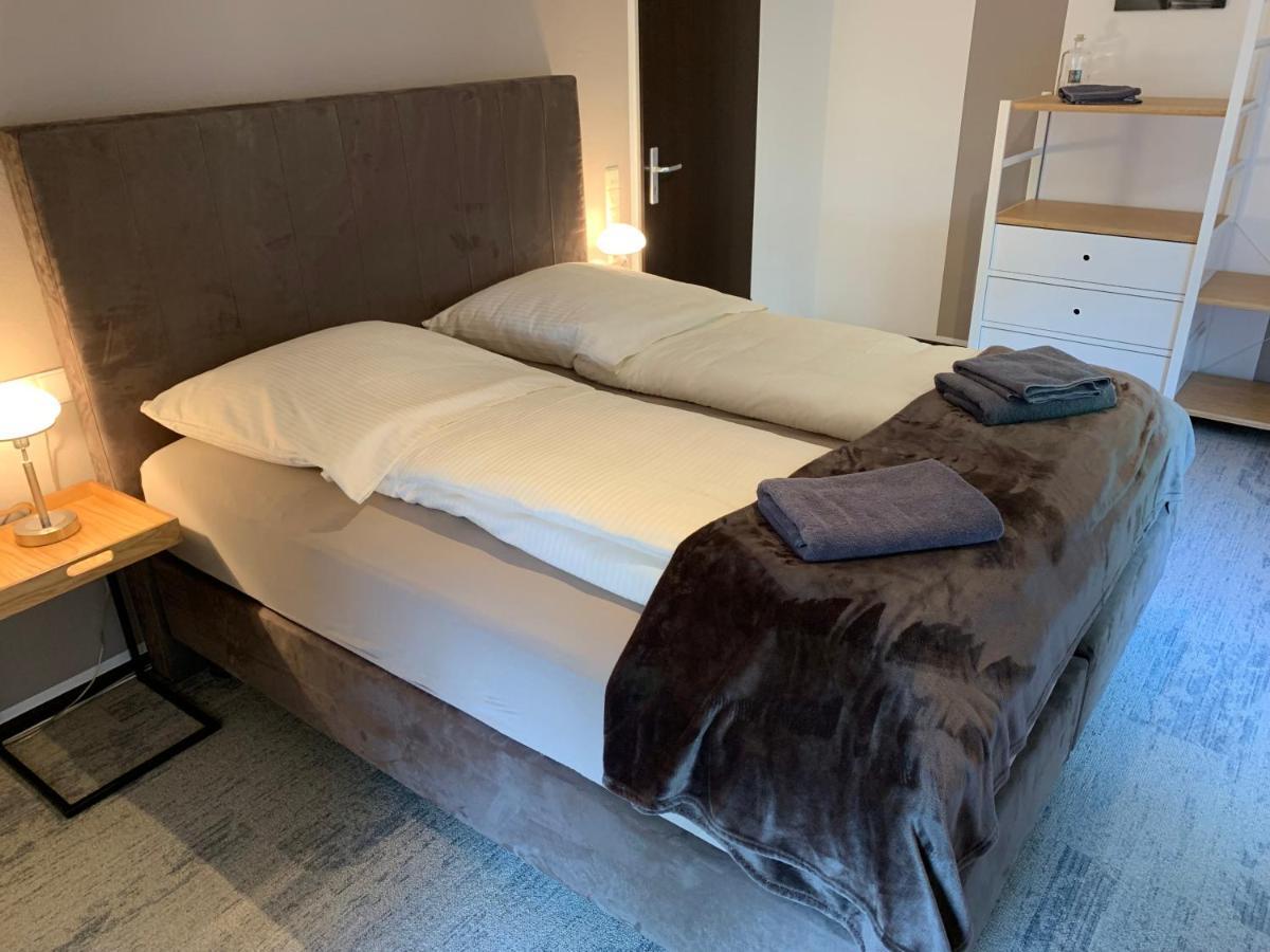 Besotel Erkrath- Schicke Fewo Oder Apartments Zentral Naehe Bahnhof Und Autobahn Im Neandertal Mit Glasfaser Wlan Und Freies Parken Buitenkant foto